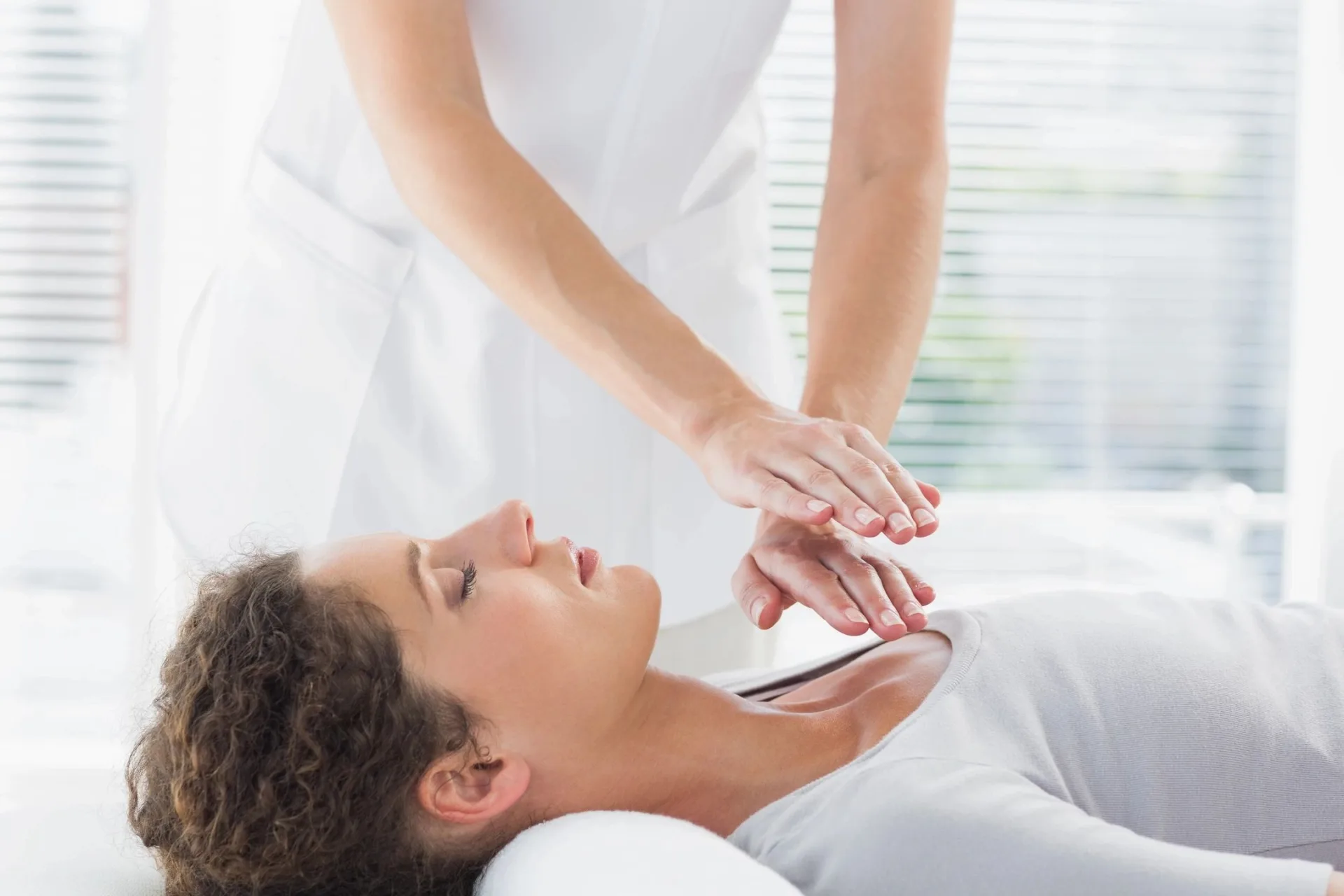 Reiki Energy healing massage
